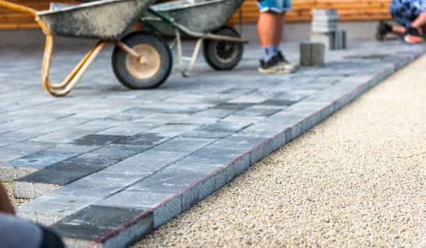 Best Driveway Paving Contractor  in River Heights, UT