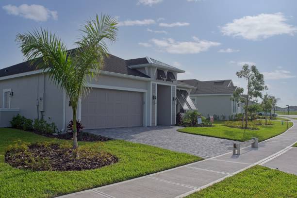 Best Driveway Paving Contractor  in River Heights, UT